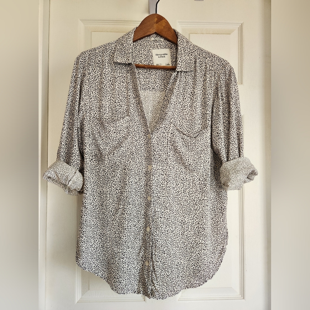 Abercrombie womens top size SM
